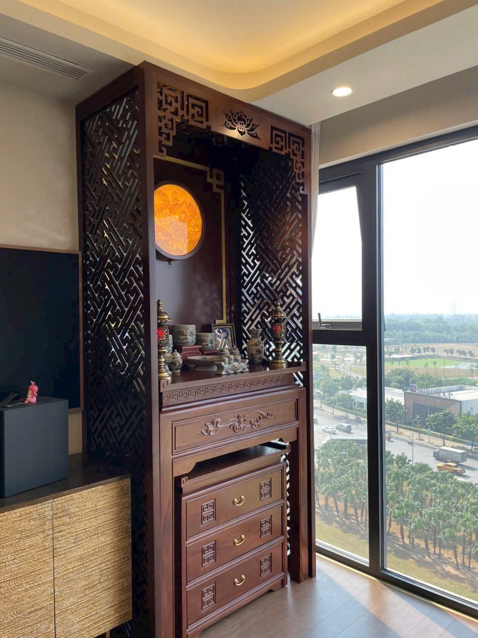 bàn thờ chung cư hiện đại
